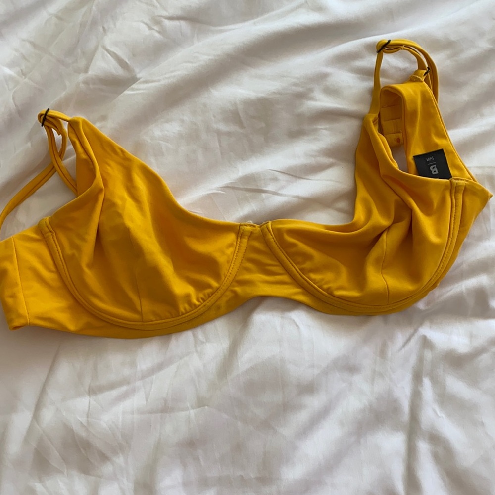 Blackbough Swim Top